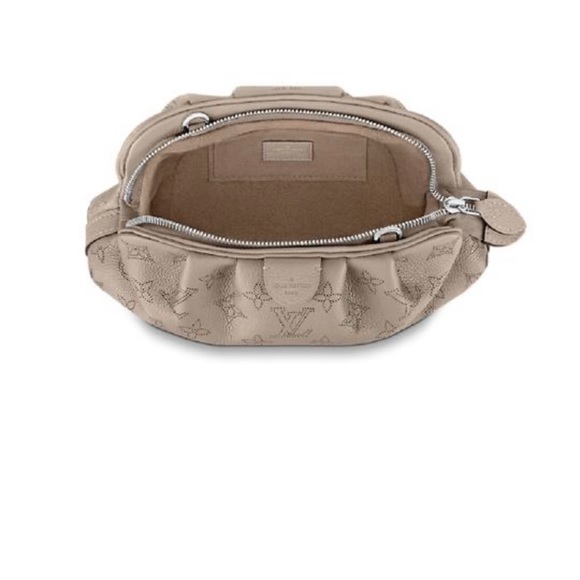 Louis Vuitton Scala Mini Pouch/Cross-Body - Grey Perforated Calf Leather - Picture 3 of 10